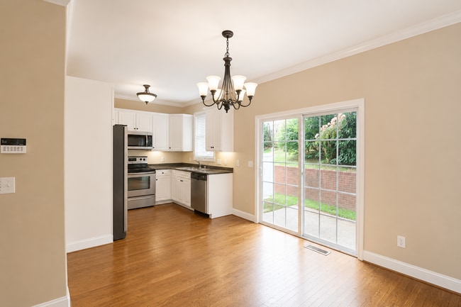 Building Photo - 2-Bedroom Townhome with Private Patio in the Heart of Cookeville