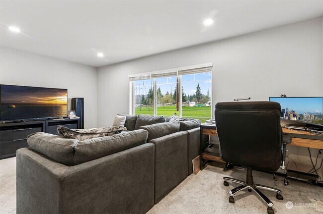 Building Photo - 2019 8th Pl