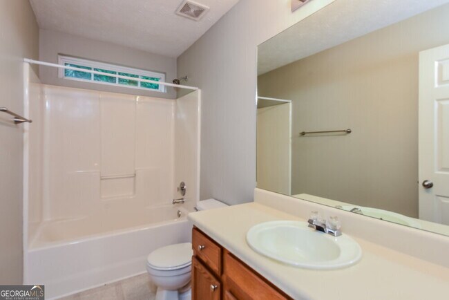 Building Photo - 632 Spanish Oak Dr