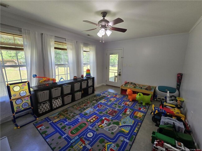 Building Photo - 441 Corsegan Rd