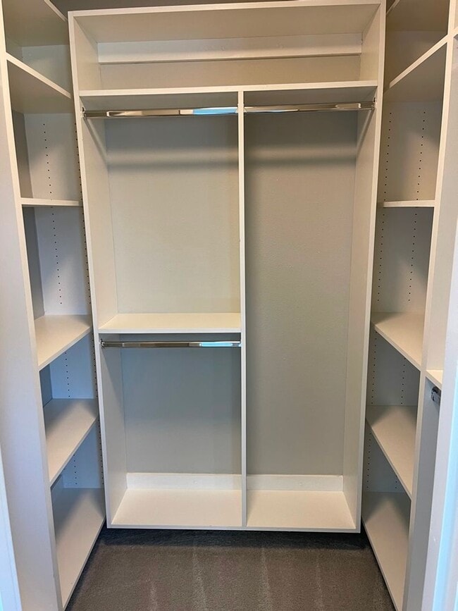 Building Photo - 2927 E Fairmount Ave