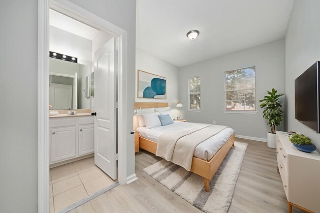 Building Photo - Lifestyle in Villanova at Hunter's Creek- ...