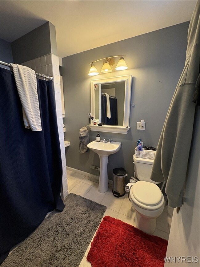 Building Photo - 5334 Genesee St