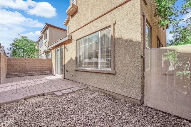 Building Photo - 8661 Rowland Bluff Ave