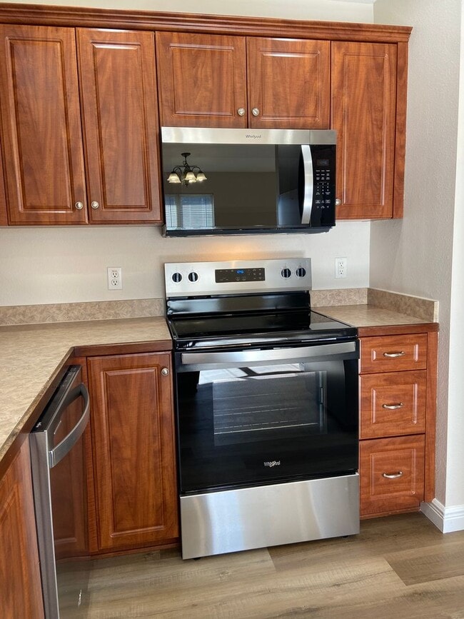 Building Photo - Single-Family Home in Evergreen Ridge, Hollister