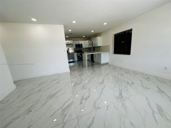 Building Photo - 30120 SW 152nd Ave