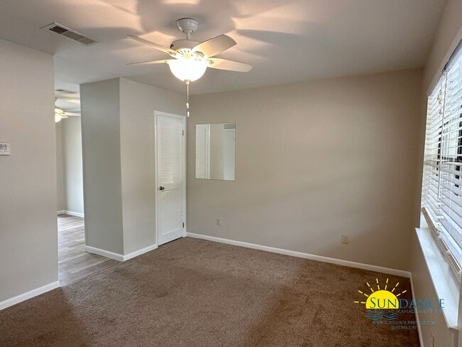 Building Photo - Convenient & Comfortable 2BR/1BA Home in P...