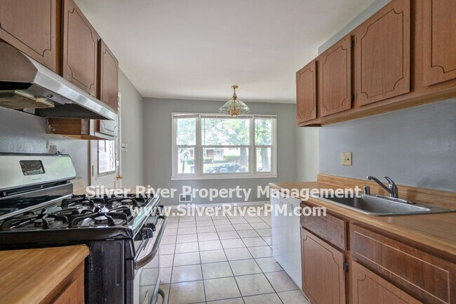 Building Photo - 8919 Walkerton Drive