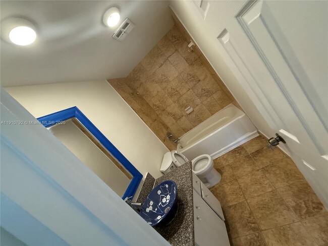 Building Photo - 1540 NE 191st St