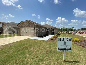 Building Photo - 52 Cottage Ln