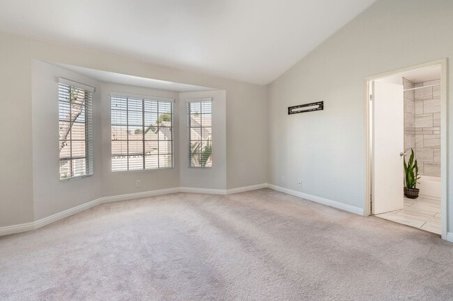 Building Photo - 2 Story dream home, 3 bedroom, 2 and 1/2 B...