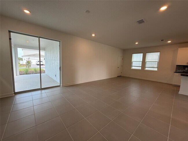 Building Photo - 3129 Zuni Rd