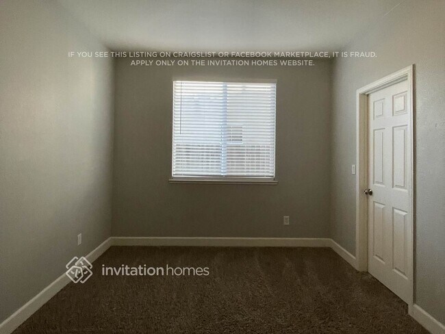 Building Photo - 1187 Jewelflower St