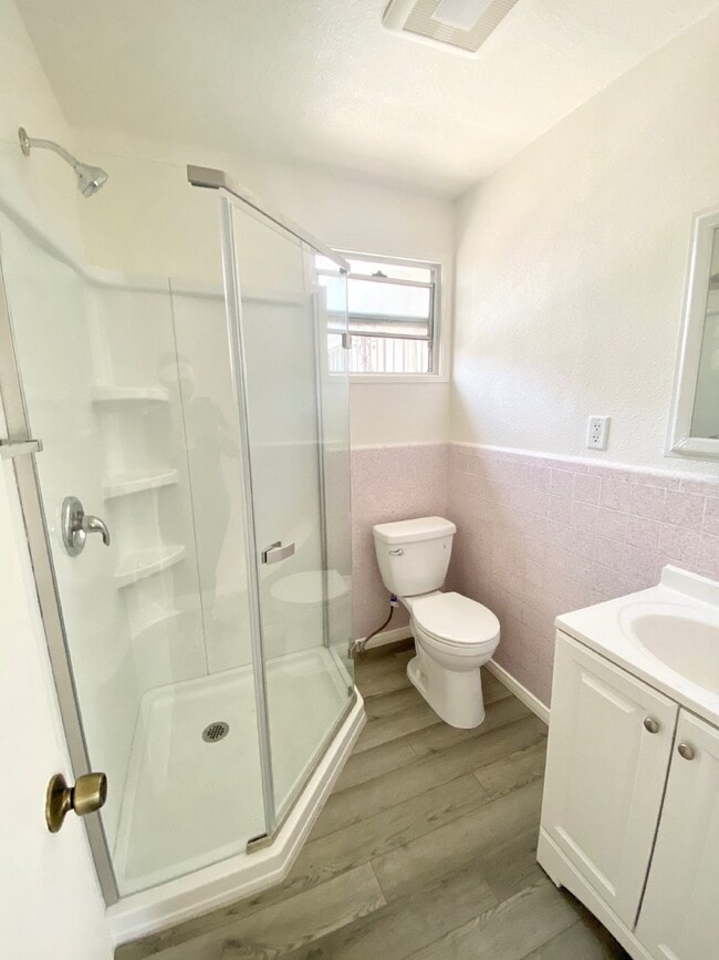 Building Photo - National City Move In Special 3 Bedroom 1 Bath Duplex with Views, Laundry and 2 car garage