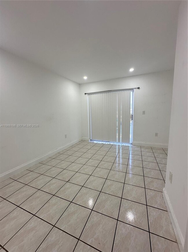 Building Photo - 7510 SW 152nd Ave