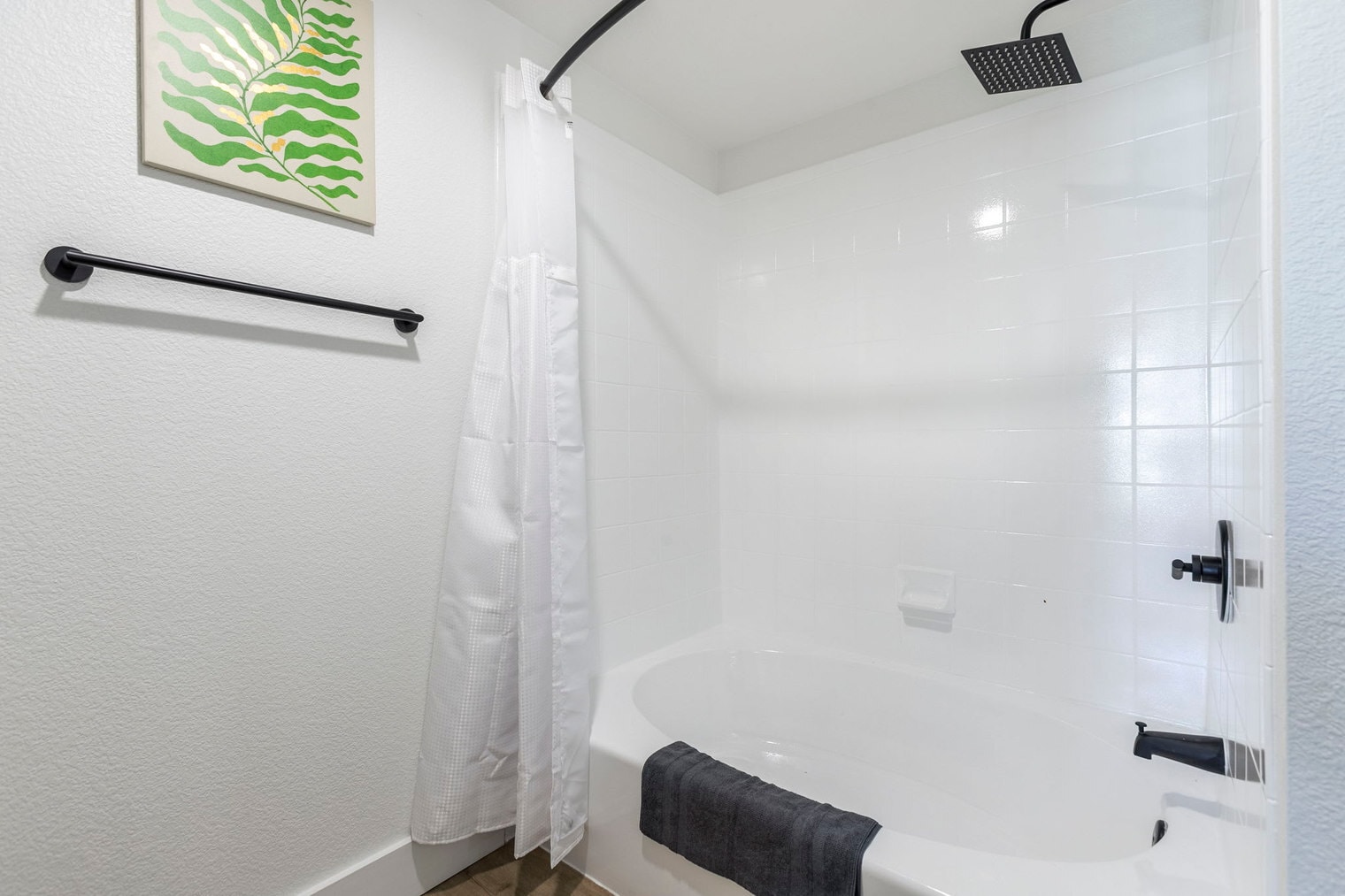 Building Photo - 14201 N 70th Way