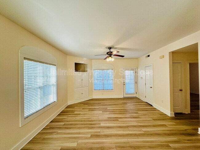 Building Photo - 2306 Wrightsville Ave