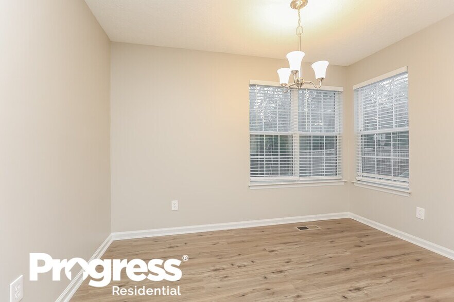 Building Photo - 3112 Chateau Valley Dr