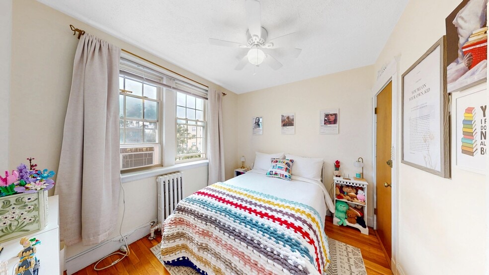 Building Photo - 15 Governors Ave