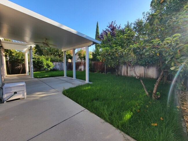 Building Photo - 9749 Marianna Way