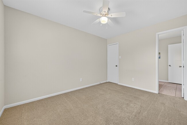 Building Photo - 20123 Windy Stone Dr