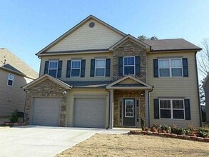 Building Photo - 3265 Carrick Rd