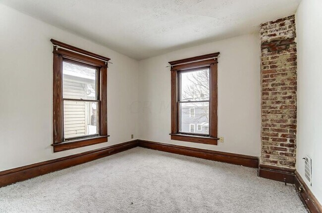 Building Photo - 888-890 Studer Ave [OWNER OWES MONEY - DO ...