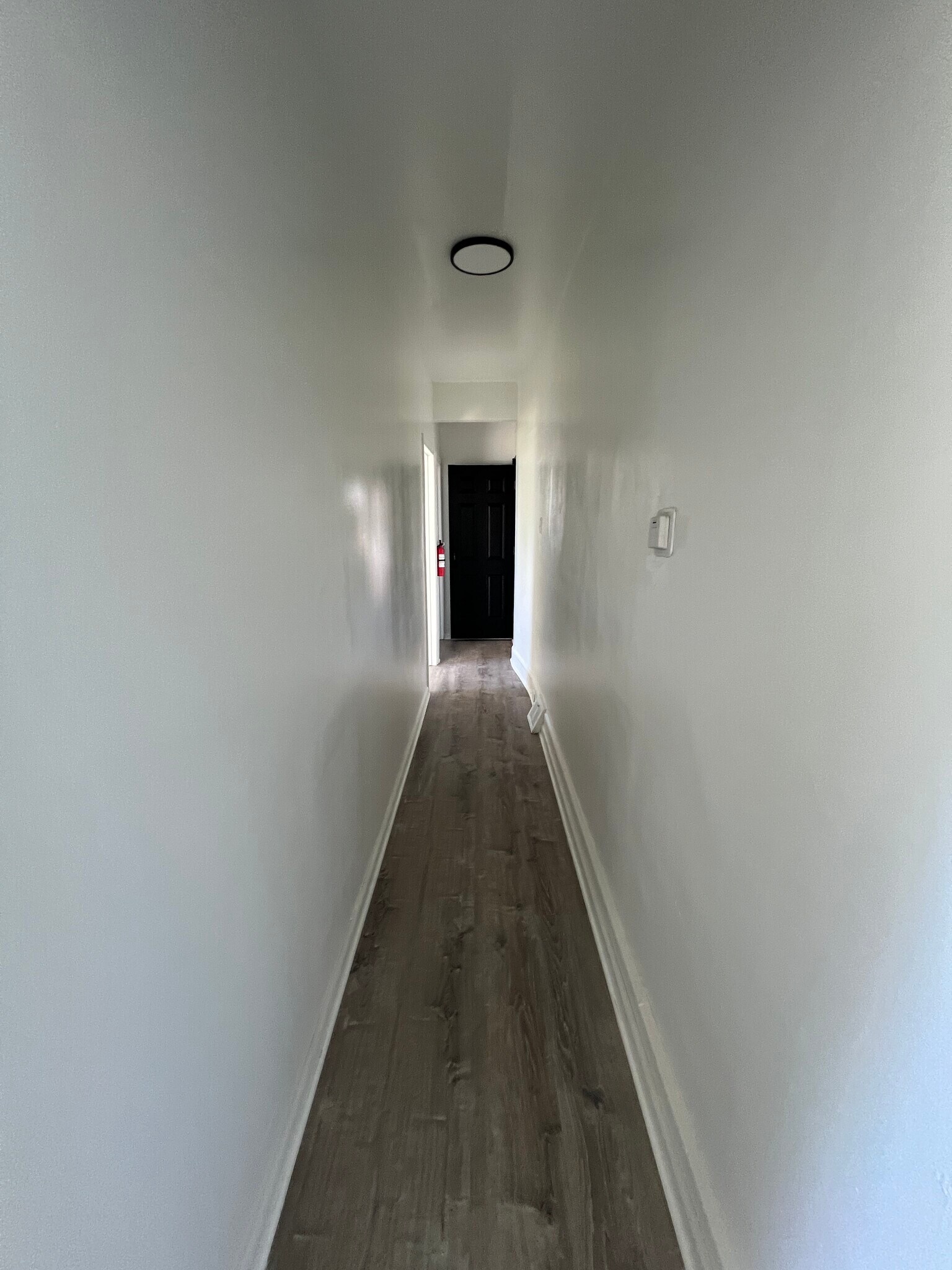 Building Photo - 2921 W 6th St