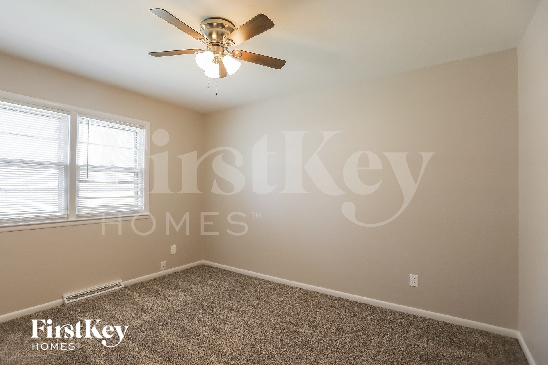 Building Photo - 7712 Arlington Ave