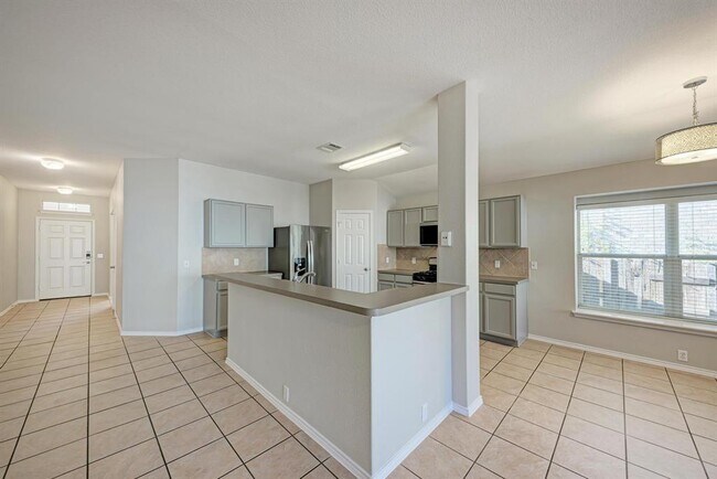 Building Photo - 2308 John Tee Dr