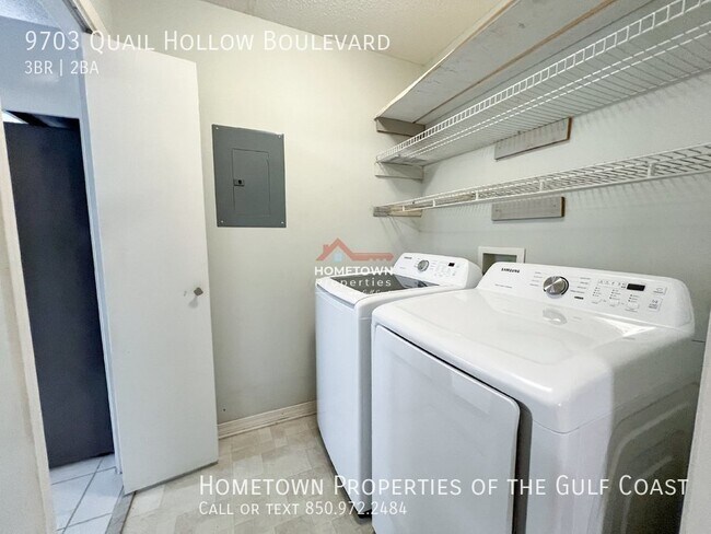 Building Photo - Charming 3BR/2BA Custom-Built Oasis with N...