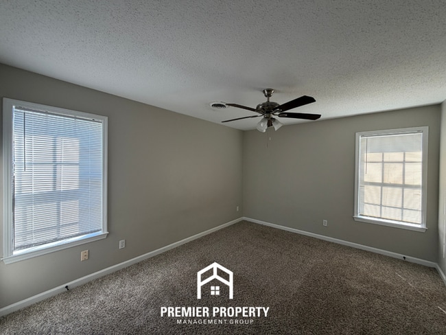 Building Photo - 7143 Markim Dr