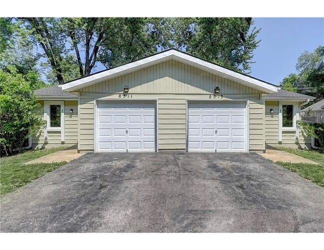 Building Photo - 8511 England St