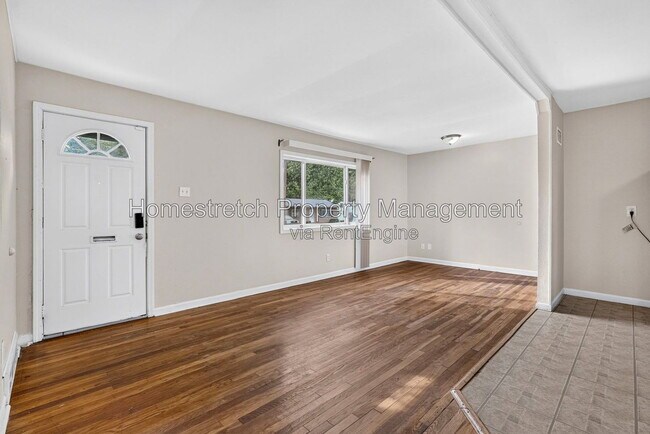 Building Photo - 10512 Earl Dr