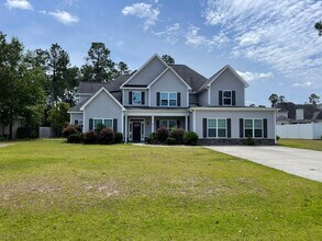 Building Photo - 96 Castlebay Dr