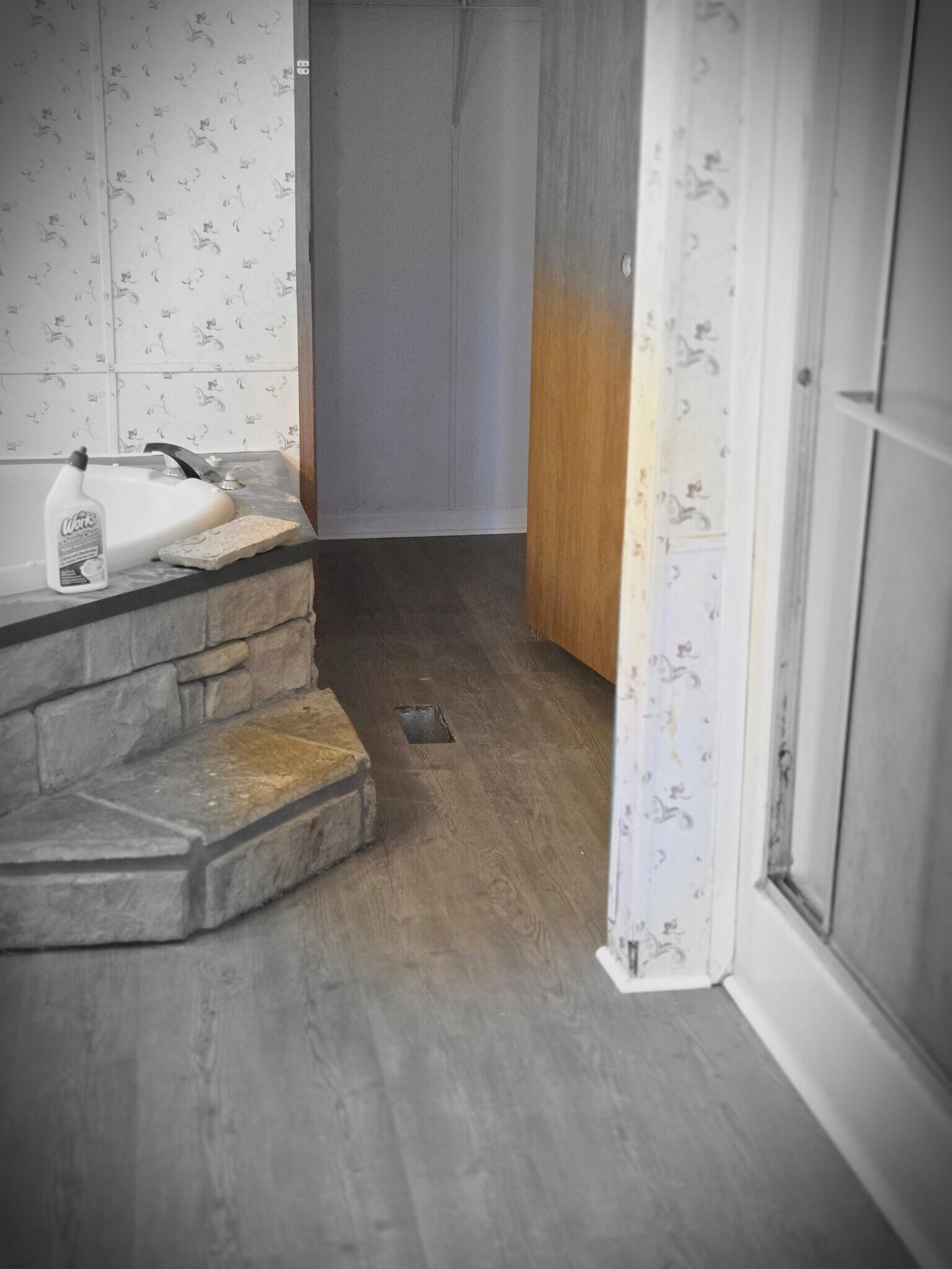 Building Photo - 467 Paul St