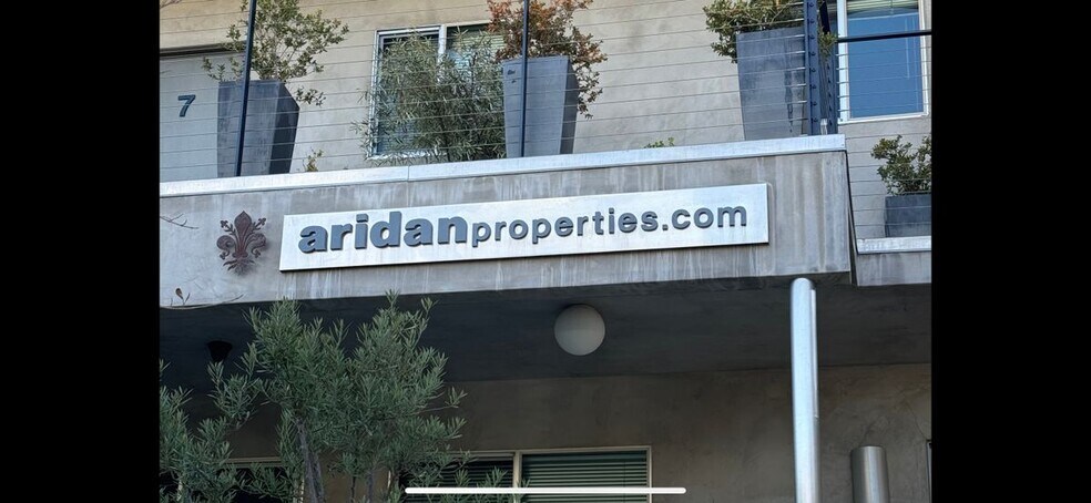 Building Photo - 9100 Whitworth Dr