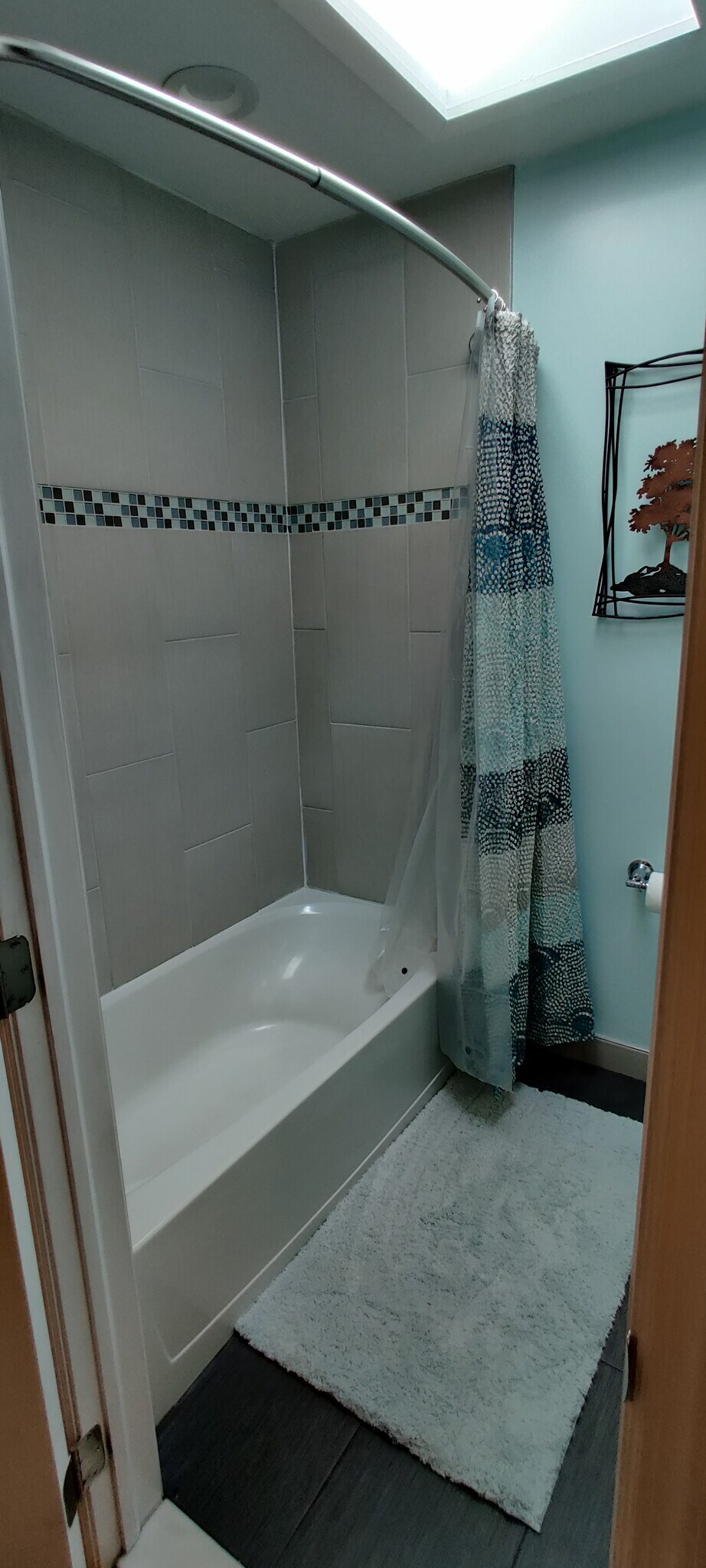 Building Photo - 278 Valley View Road