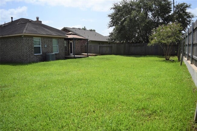 Building Photo - 230 Rolling Brook Dr