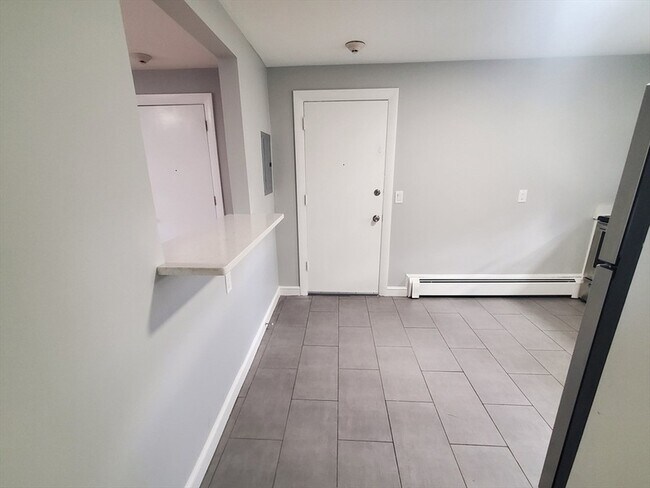 Building Photo - 433 B Sea St