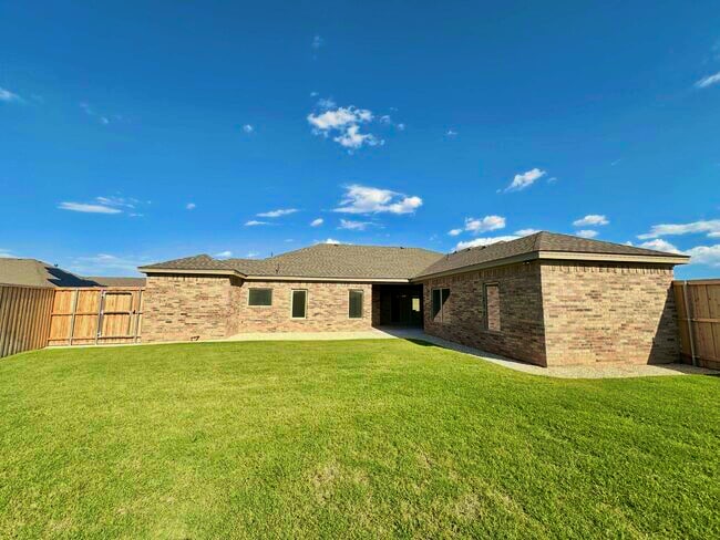 Building Photo - 4912 Jarvis St