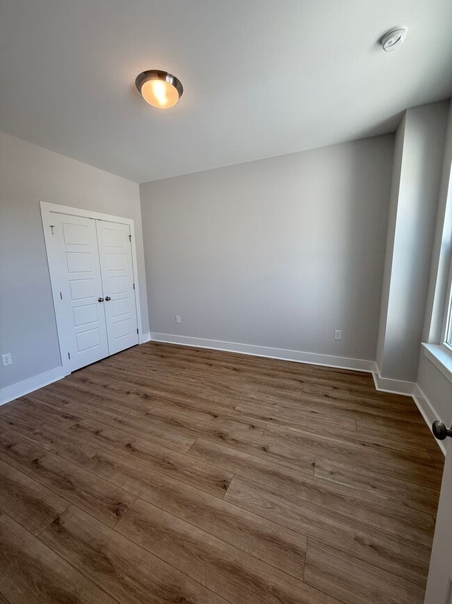 Building Photo - Must See! New 4/2 Home off Tiger Bend Rd. ...