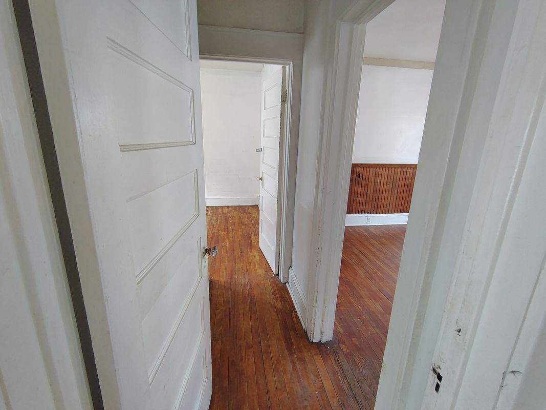 Building Photo - 1110 Bellevue Ave