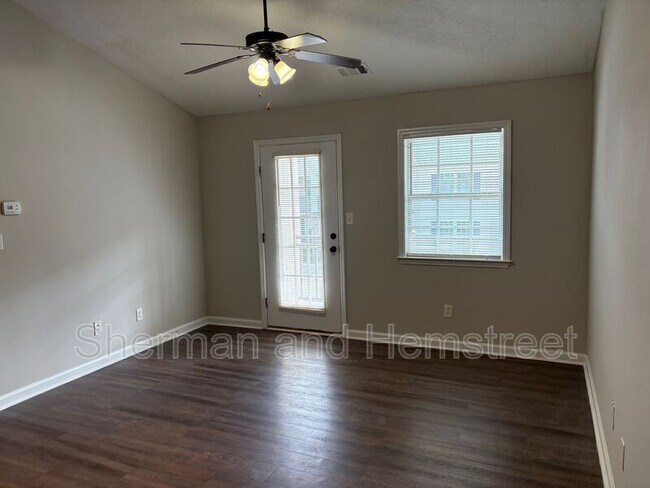 Building Photo - 3501 London Ct SW