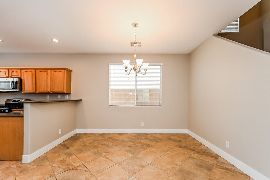 Building Photo - 9047 Wine Cellar Ave