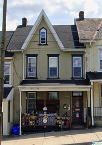 Building Photo - 228 W 3rd St