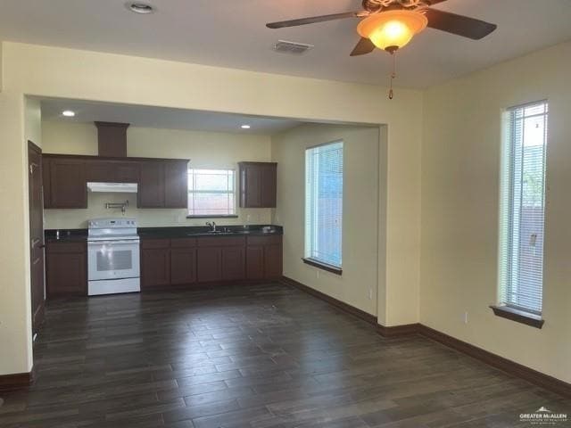 Building Photo - 215 Fig Dr