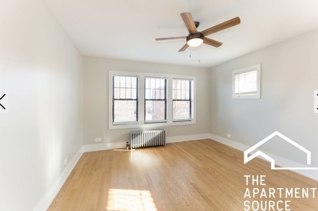 Building Photo - 2617 W Berwyn Ave