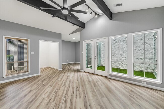 Building Photo - 415 Towne Park Trail