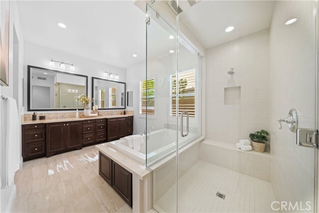 Building Photo - 18 Windrow Rd